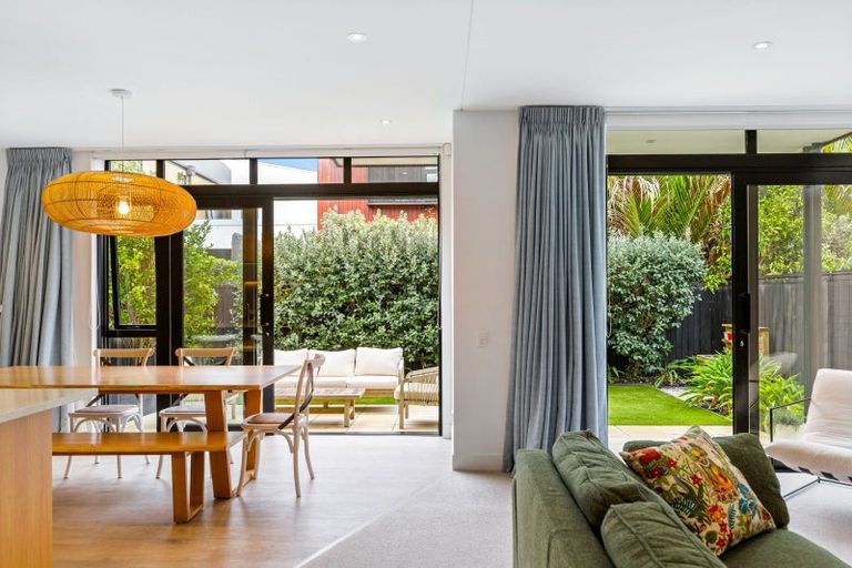 Photo of property in 10 Nevill Road, Hobsonville, Auckland, 0616