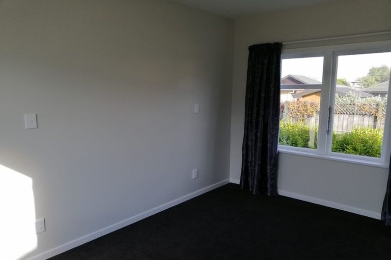 Photo of property in 1/10 Victoria Street, Ebdentown, Upper Hutt, 5018