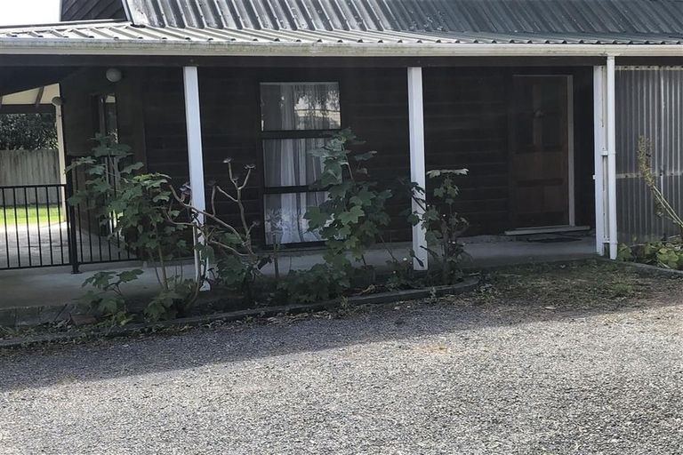 Photo of property in 6 Rimu Road, Raumati Beach, Paraparaumu, 5032