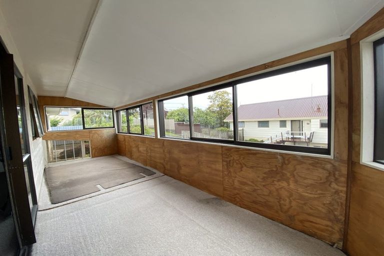 Photo of property in 212 Cambridge Road, Bethlehem, Tauranga, 3110