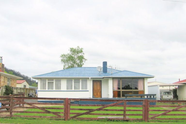 Photo of property in 19 Wyatt Avenue, Te Aroha, 3320