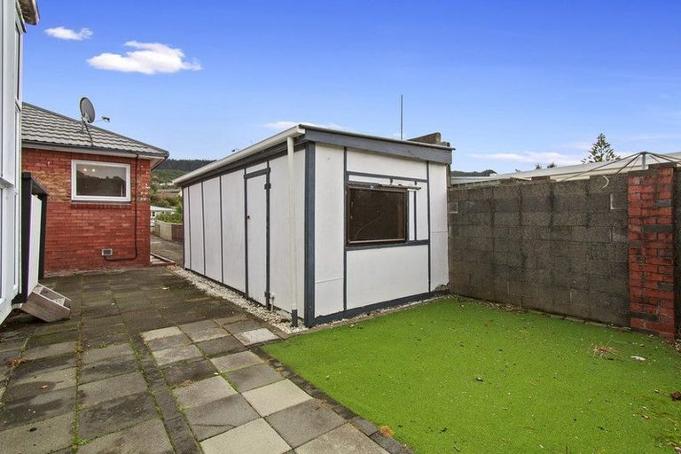 Photo of property in 142 Main Road, Tawa, Wellington, 5028