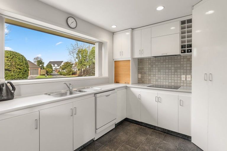 Photo of property in 10 Natalie Place, Harewood, Christchurch, 8051