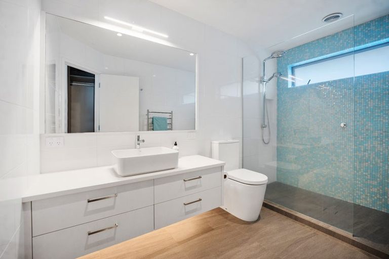 Photo of property in 2/2 Rahopara Street, Castor Bay, Auckland, 0620