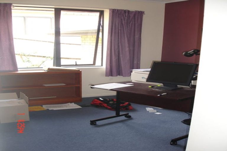 Photo of property in 10 Sunvista Avenue, Oteha, Auckland, 0632