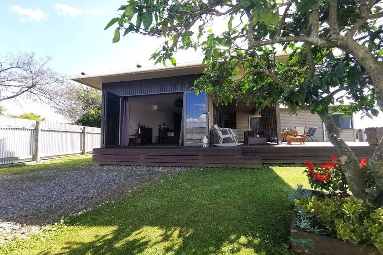 Photo of property in 1 Jellicoe Avenue, Wairoa, 4108
