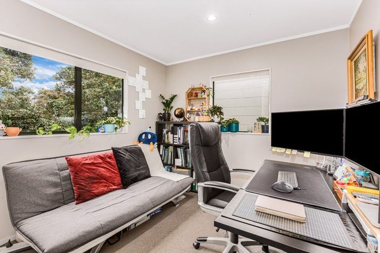 Photo of property in 1/7 Raroa Road, Hutt Central, Lower Hutt, 5010