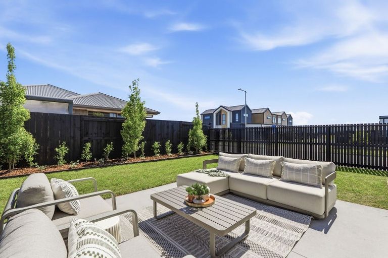 Photo of property in 29 Carronade Street, Papamoa Beach, Papamoa, 3118