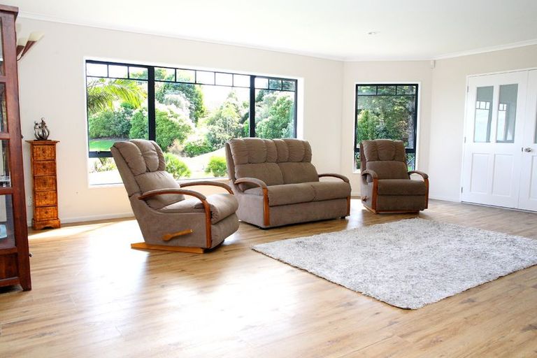 Photo of property in 245c Hill Road, The Gardens, Auckland, 2105