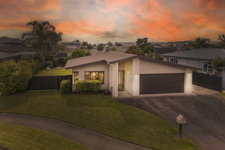 Photo of property in 18 Captain Wood Avenue, Whitianga, 3510