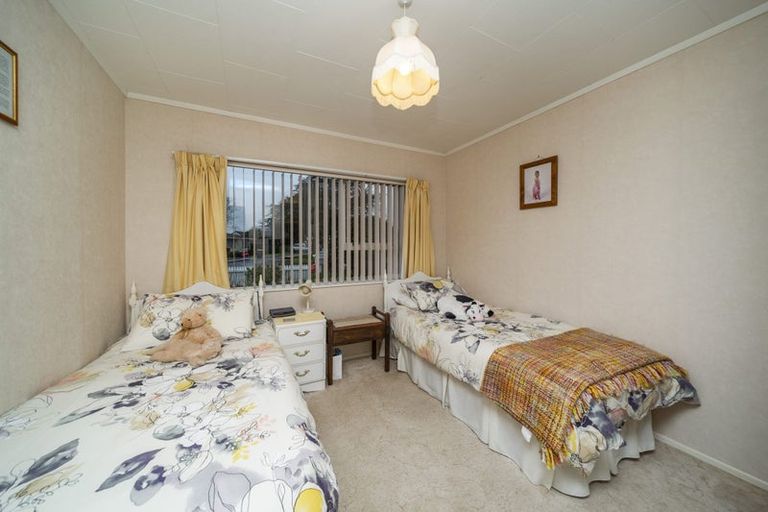 Photo of property in 1/10 Nursery Place, Westown, New Plymouth, 4310