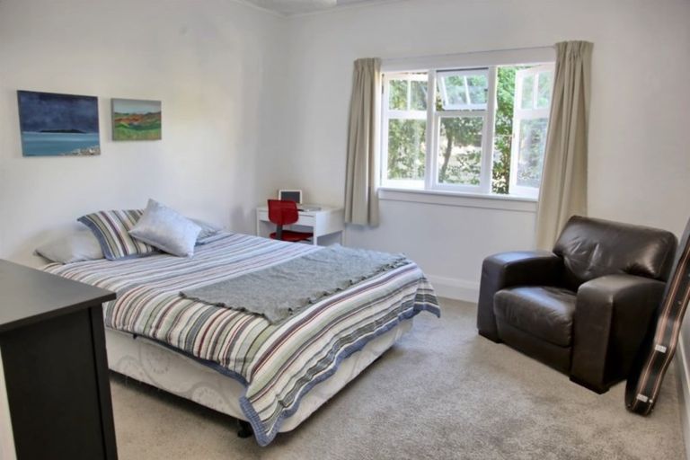 Photo of property in 24 Hinau Street, Woburn, Lower Hutt, 5010