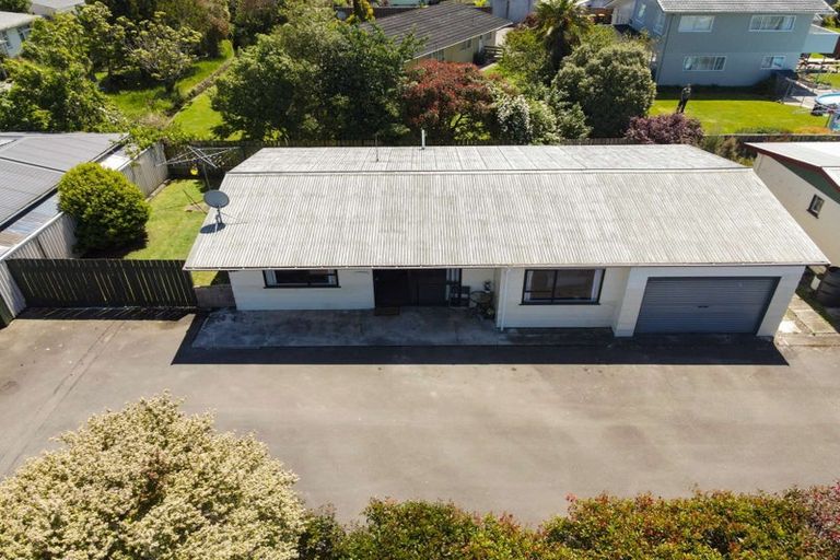 Photo of property in 1 Newall Place, Solway, Masterton, 5810