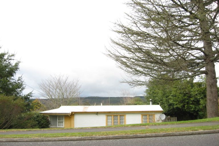 Photo of property in 126 Rangatira Drive, Mangakino, 3421