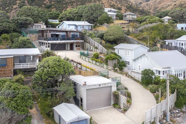 Photo of property in 24 The Parade, Paekakariki, 5034