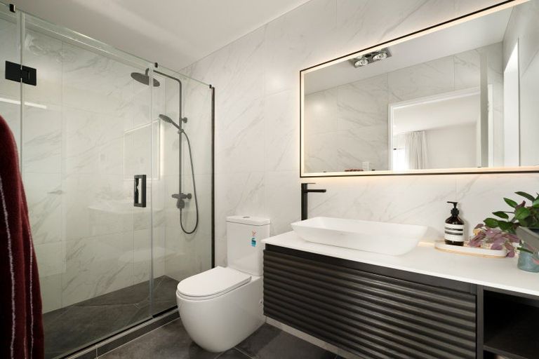 Photo of property in 2 Skua Road, Hobsonville, Auckland, 0616