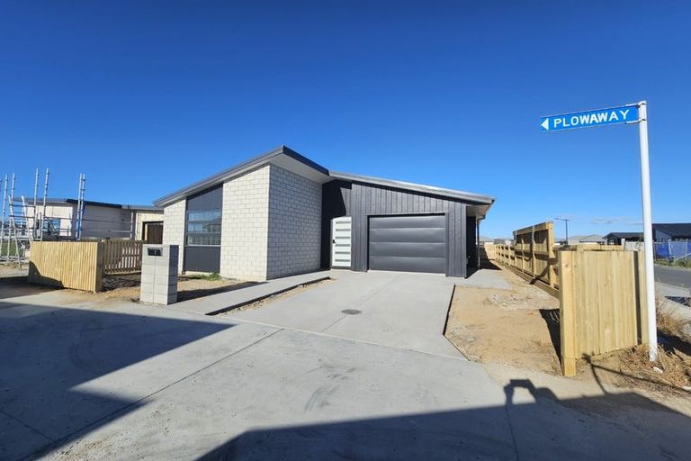 Photo of property in 2 Plow Way, Papamoa, 3118