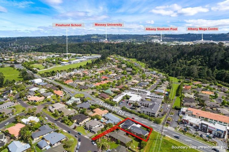 Photo of property in 16 Jade Court, Rosedale, Auckland, 0632