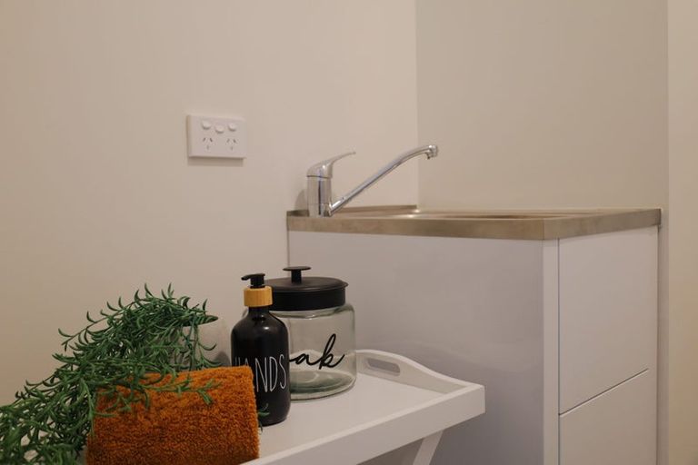 Photo of property in 22 Redwood Grove, Hokowhitu, Palmerston North, 4410