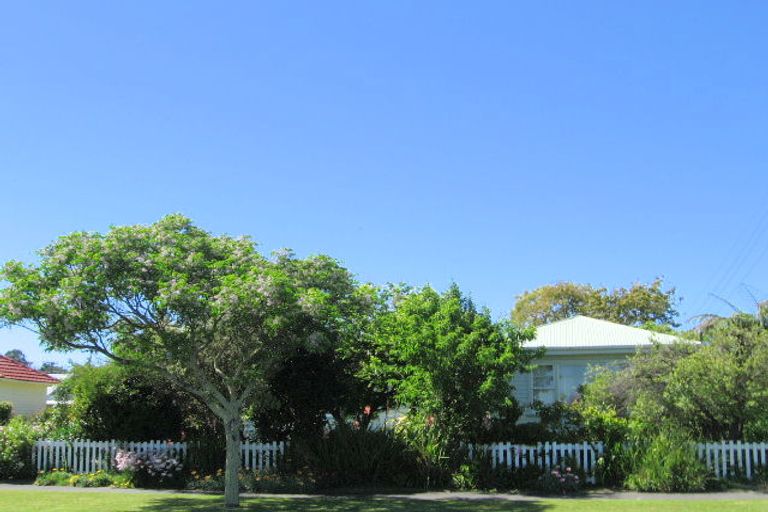 Photo of property in 10 Bulli Street, Riverdale, Gisborne, 4010