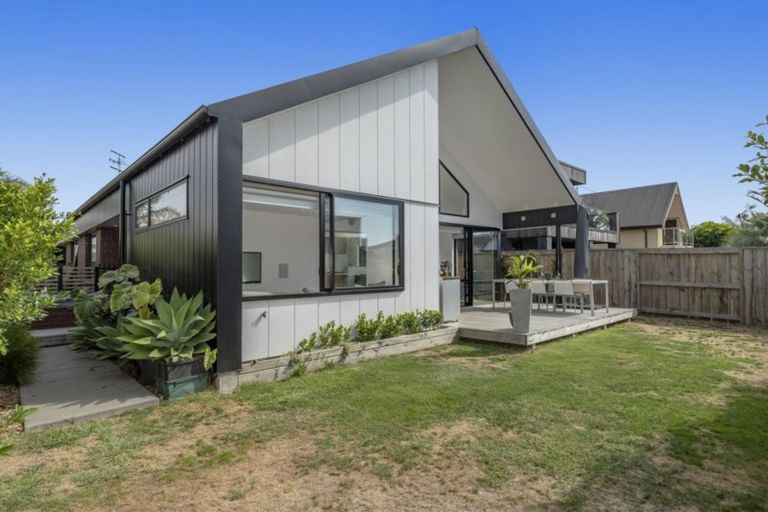 Photo of property in 43 Kulim Avenue, Otumoetai, Tauranga, 3110