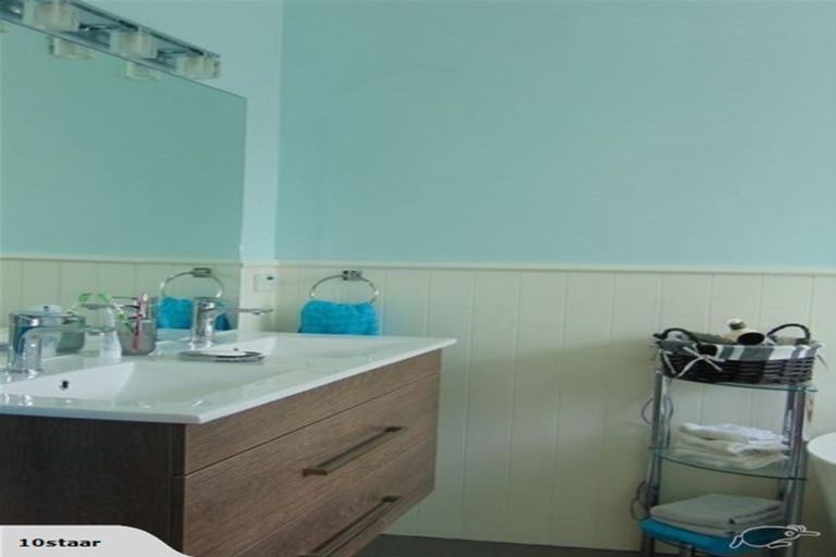 Photo of property in 2 Bowden Place, Te Awamutu, 3800