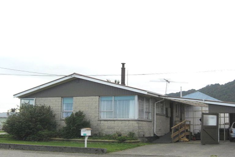 Photo of property in 103 Bright Street, Cobden, Greymouth, 7802