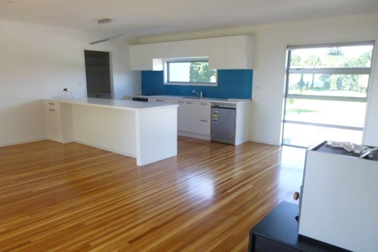 Photo of property in 18 Raptor Way, Welcome Bay, Tauranga, 3175