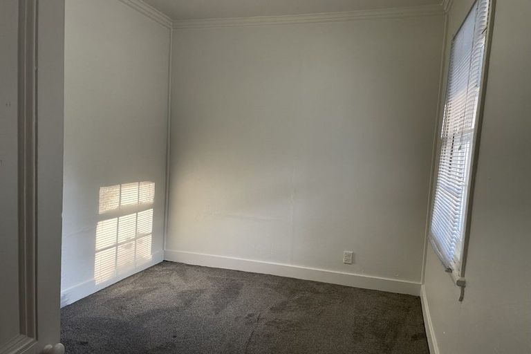 Photo of property in 80 Shakespeare Road, Bluff Hill, Napier, 4110
