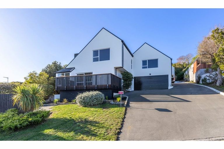 Photo of property in 87 Cannon Hill Crescent, Mount Pleasant, Christchurch, 8081