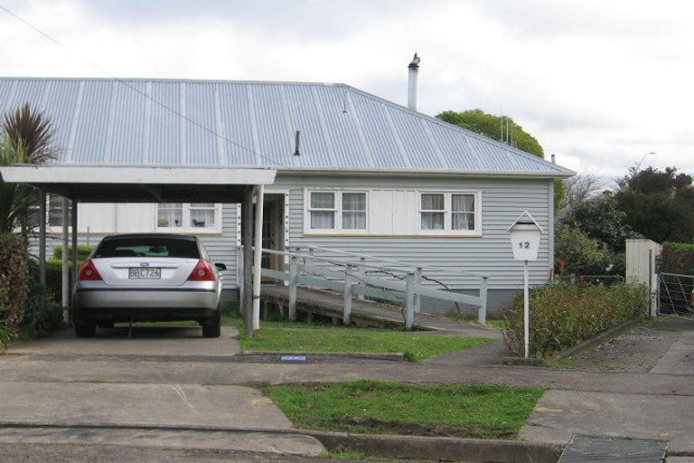 Photo of property in 12-14 Rangiora Avenue, Roslyn, Palmerston North, 4414