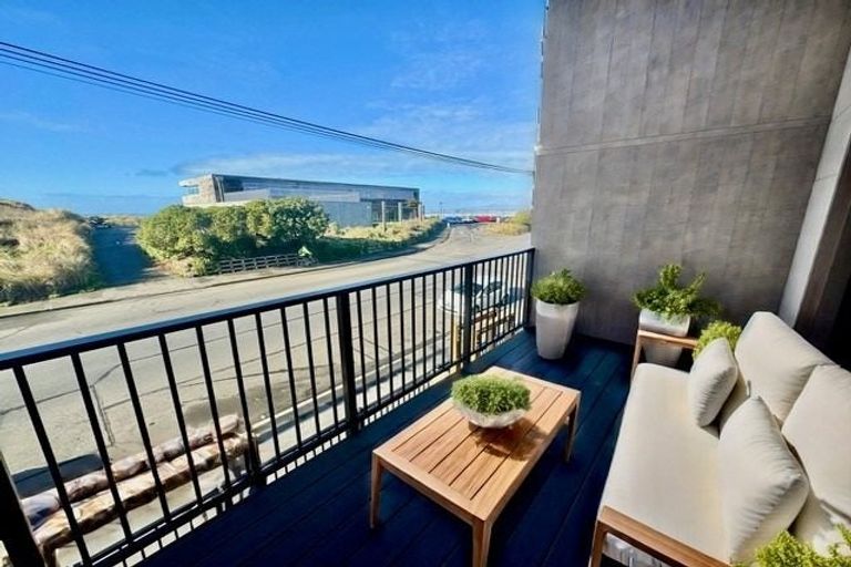 Photo of property in 9/180 Marine Parade, New Brighton, Christchurch, 8083