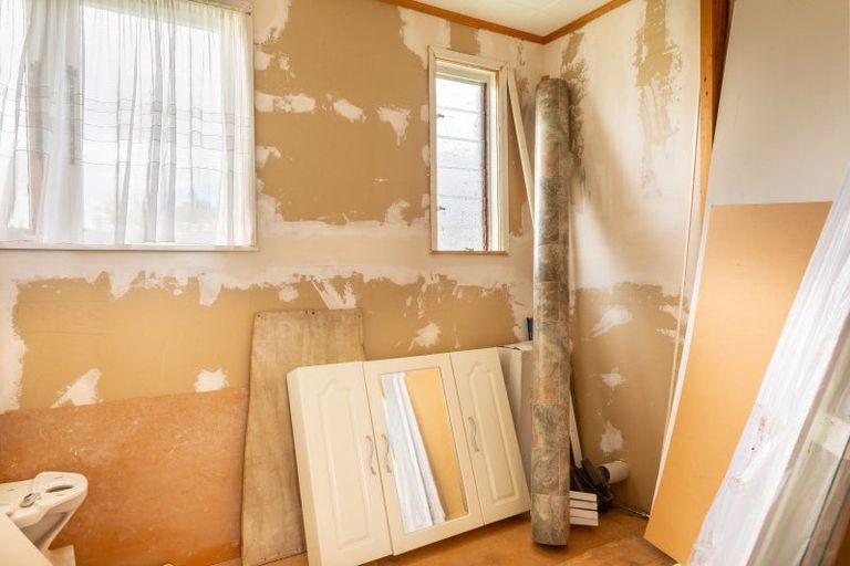 Photo of property in 73 Mclean Street, Woodville, 4920