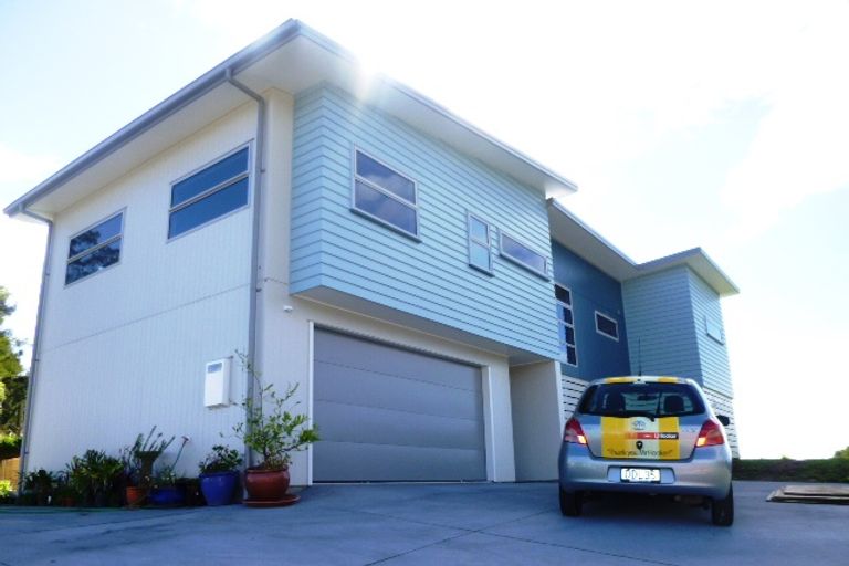Photo of property in 18 Raptor Way, Welcome Bay, Tauranga, 3175