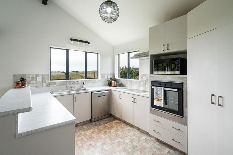 Photo of property in 105 Round Hill Road, Karitane, Waikouaiti, 9471