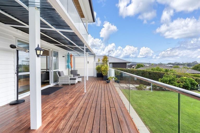 Photo of property in 94 Pohutukawa Parade, Riverhead, 0820