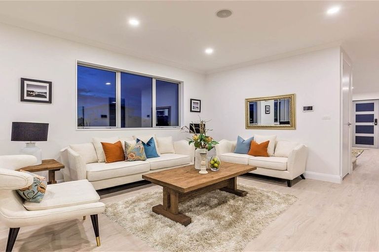 Photo of property in 10 Barque Rise, Long Bay, Auckland, 0630
