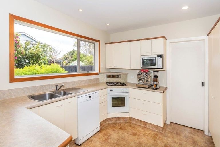 Photo of property in 6a Lynfield Avenue, Ilam, Christchurch, 8041