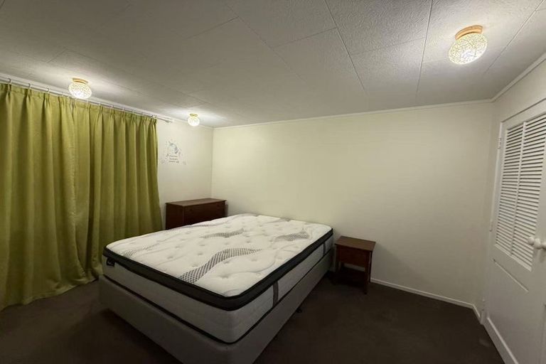 Photo of property in 47a Aberdeen Road, Castor Bay, Auckland, 0620