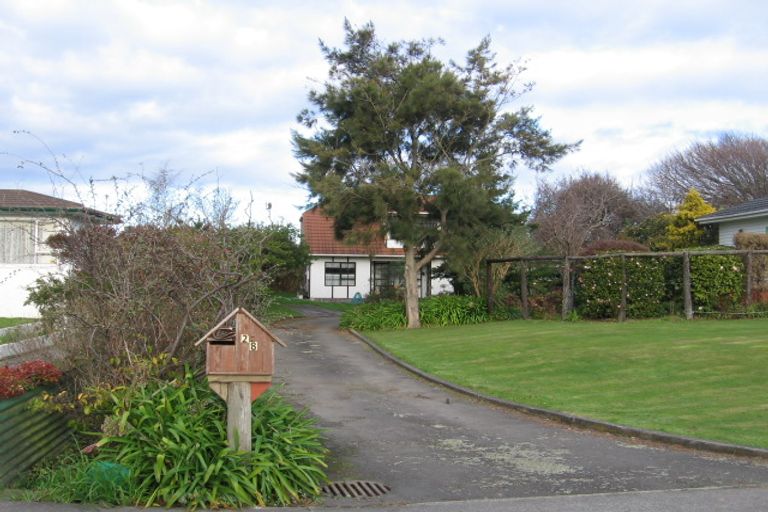 Photo of property in 28 Mcgregor Street, Milson, Palmerston North, 4414