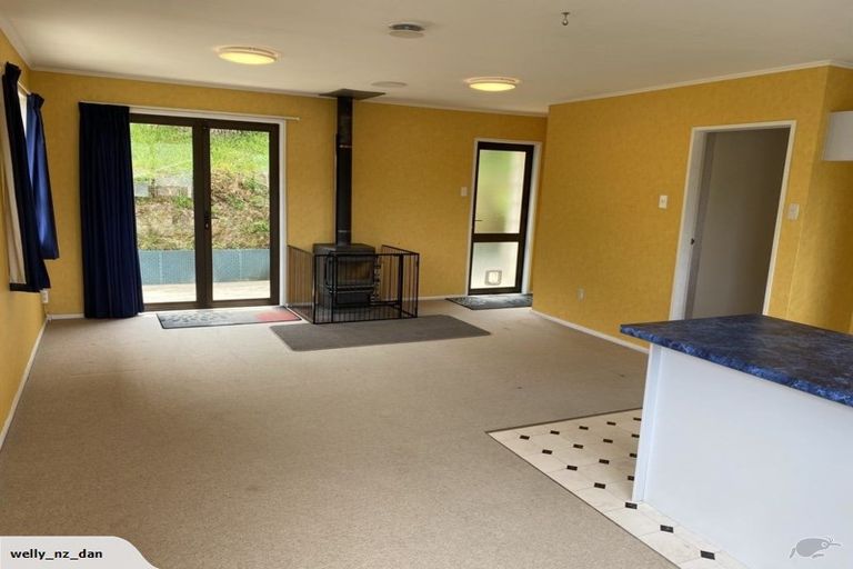 Photo of property in 7 Westra View, Tawa, Wellington, 5028