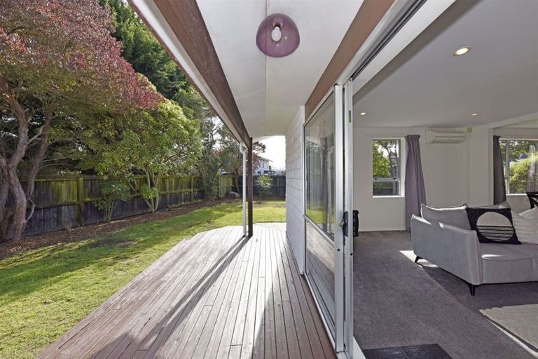 Photo of property in 72 Orrick Crescent, Avondale, Christchurch, 8061