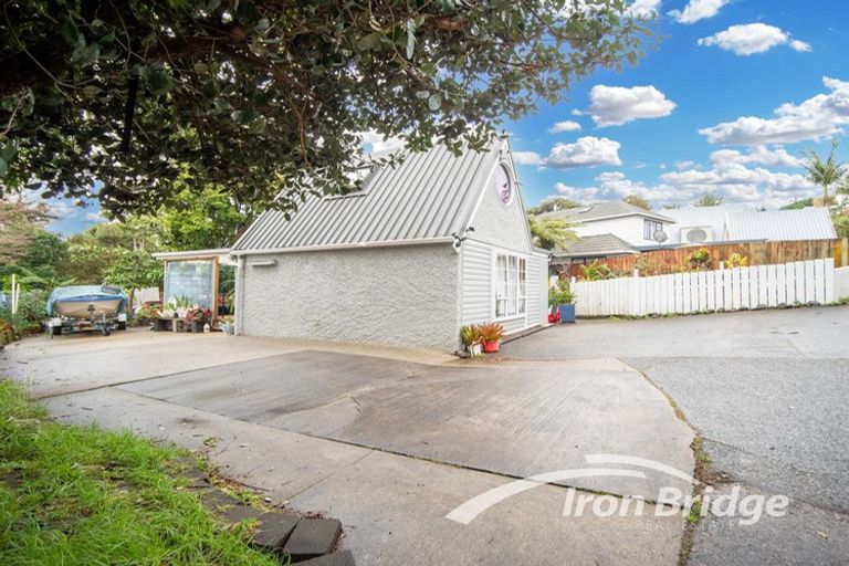 Photo of property in 1/104a Manuka Road, Bayview, Auckland, 0629