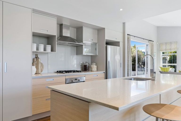 Photo of property in 2 John Campbell Crescent, Hillmorton, Christchurch, 8024