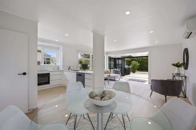 Photo of property in 1/240 Hurstmere Road, Takapuna, Auckland, 0622