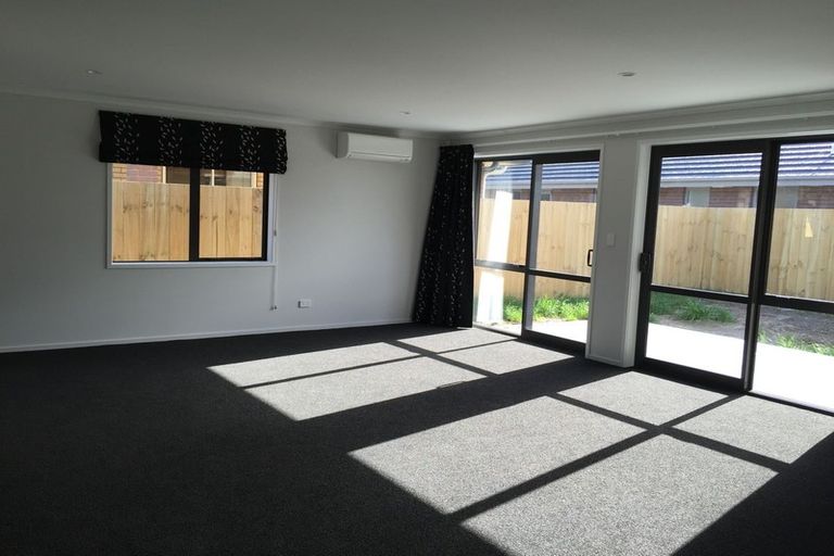 Photo of property in 3 Waipokapu Place, Opaheke, Papakura, 2113