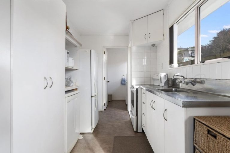 Photo of property in 1 Endeavour Avenue, Welcome Bay, Tauranga, 3112