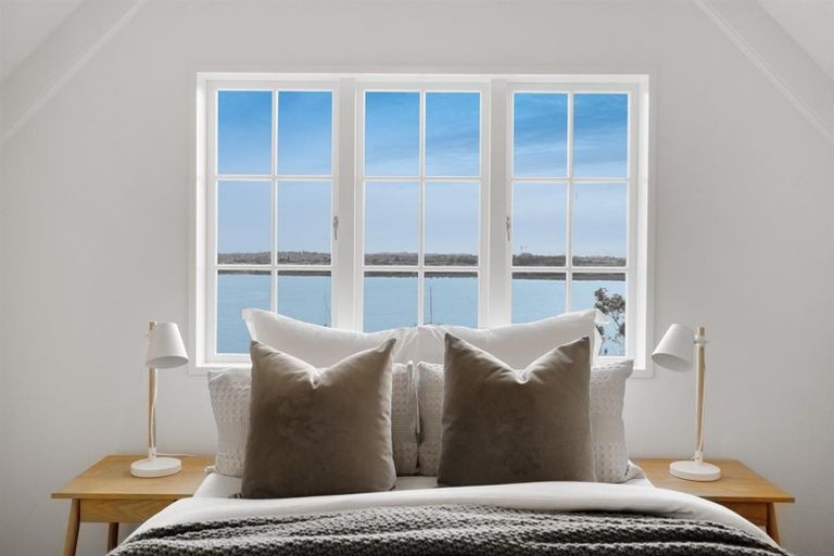 Photo of property in 27 Telstar Place, Beach Haven, Auckland, 0626