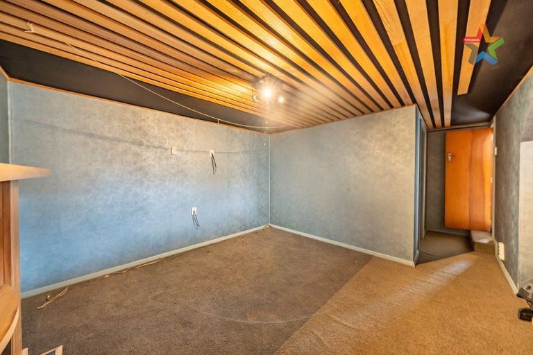 Photo of property in 153 Wellington Road, Wainuiomata, Lower Hutt, 5014