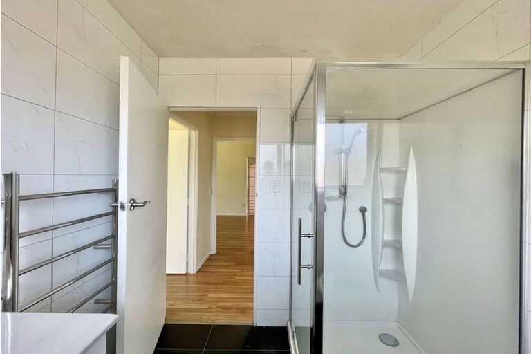 Photo of property in 45 Stapleford Crescent, Browns Bay, Auckland, 0630